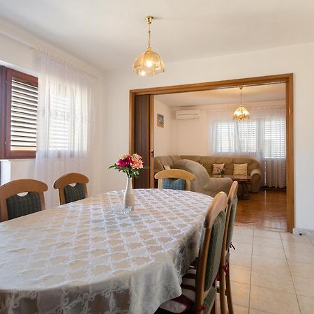 Apartman Dugec Kaštela Exterior foto