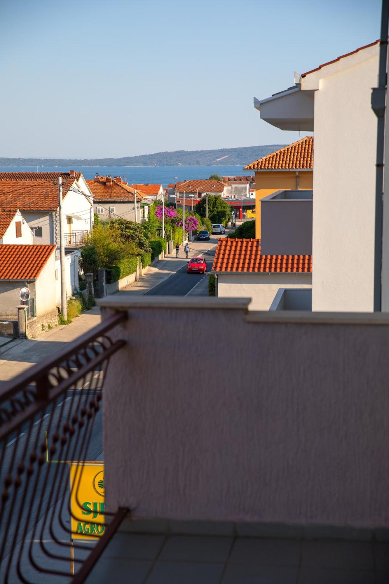 Apartman Dugec Kaštela Exterior foto